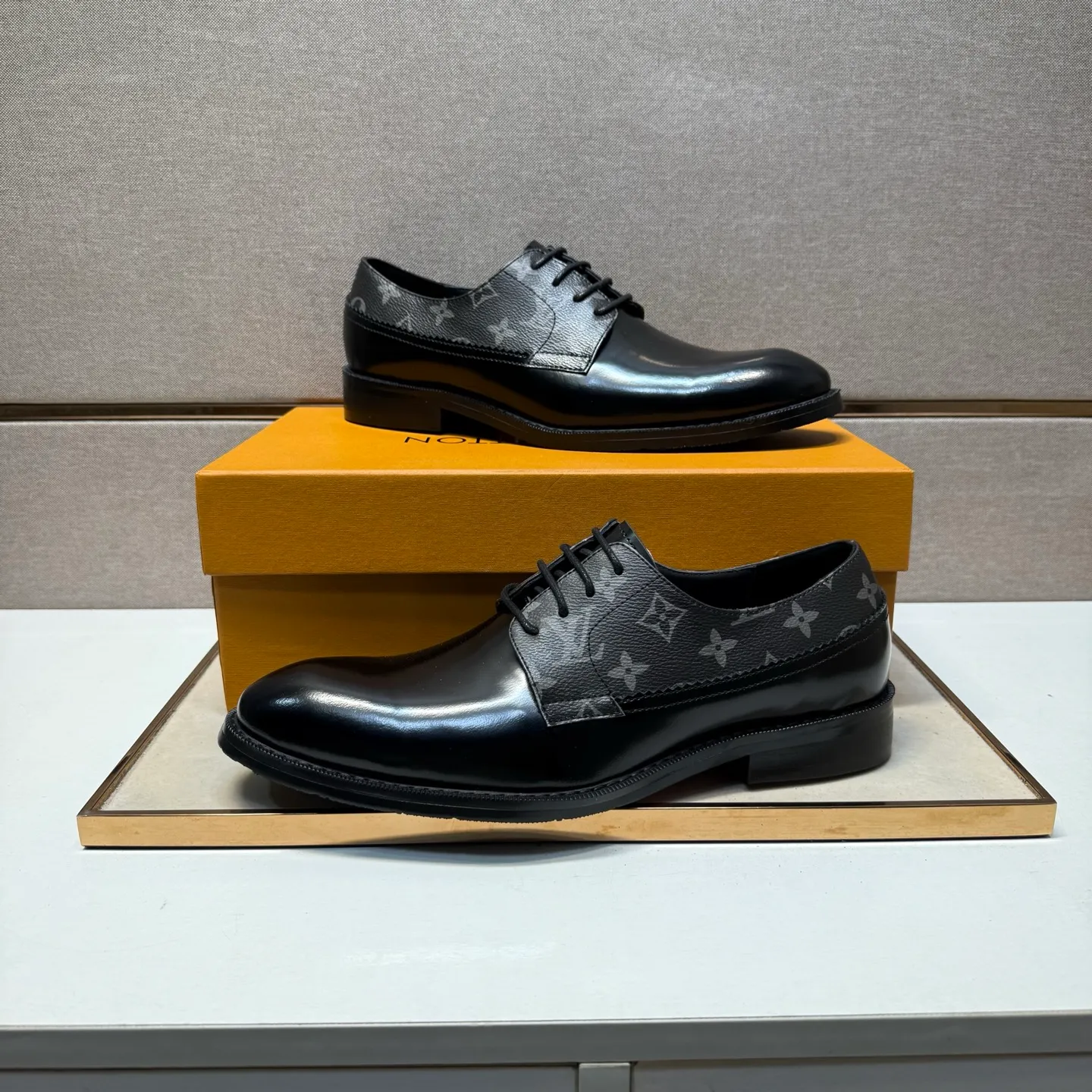 Men's men's shoes 💰pp500 [LV～] Men's casual formal leather shoes 2025z cabinet sales simultaneously 🔶Size: 38-44 #️⃣ 🔷2 colors🔜The upper is made of cowhide stitching ➕Cowhide lining, comfortable and breathable, sole: original comfortable and wear-resistant outsole, ⚠️real thing📱photographed🎬real thing is better📢📢📢